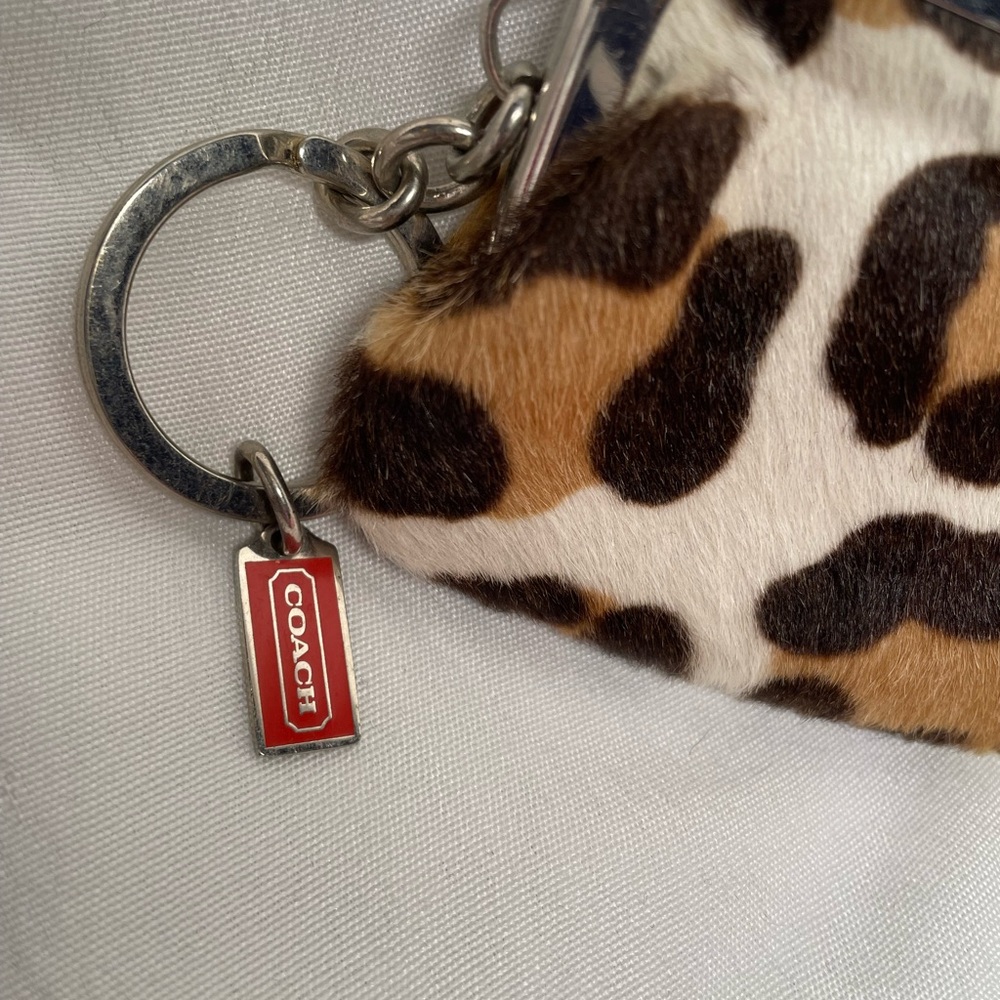 RARE Coach Ocelot Calf Hair Kisslock Coin Purse Keychain - Picture 2 of 7